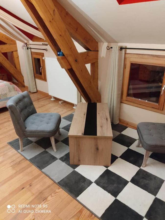 La Pierre Trouee Chambre D'Hotes Châteauneuf-de-Randon 外观 照片