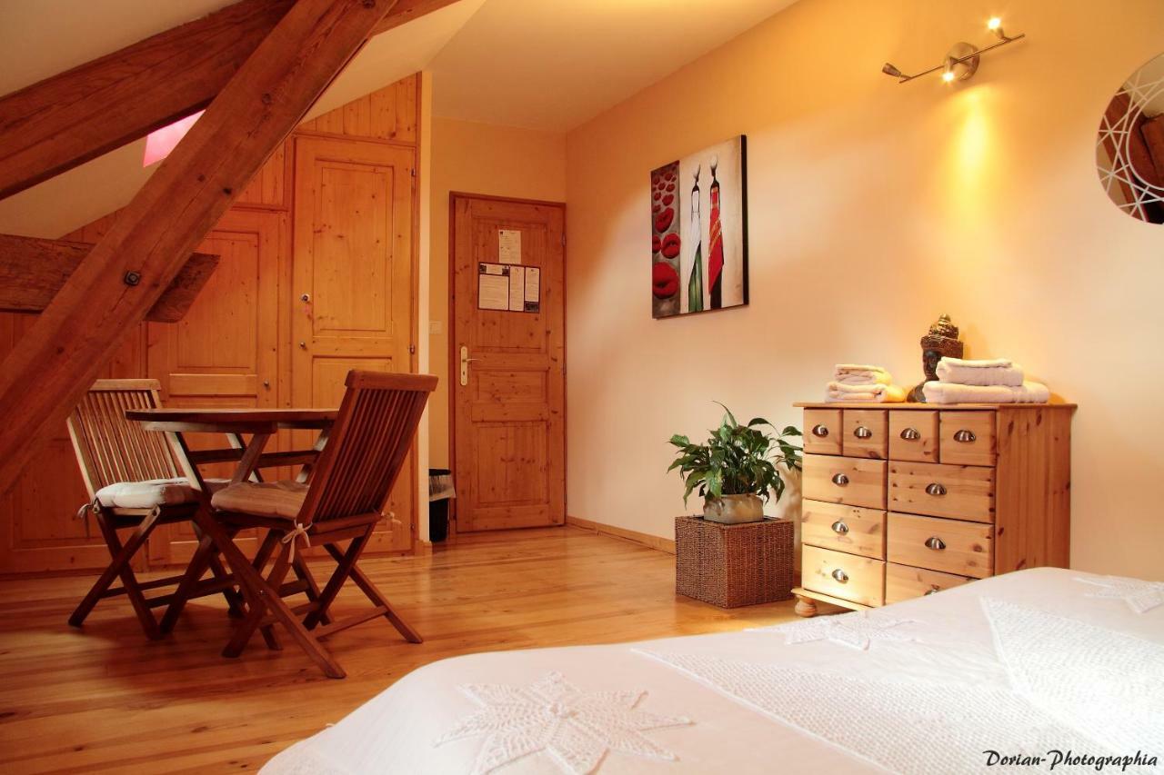 La Pierre Trouee Chambre D'Hotes Châteauneuf-de-Randon 外观 照片