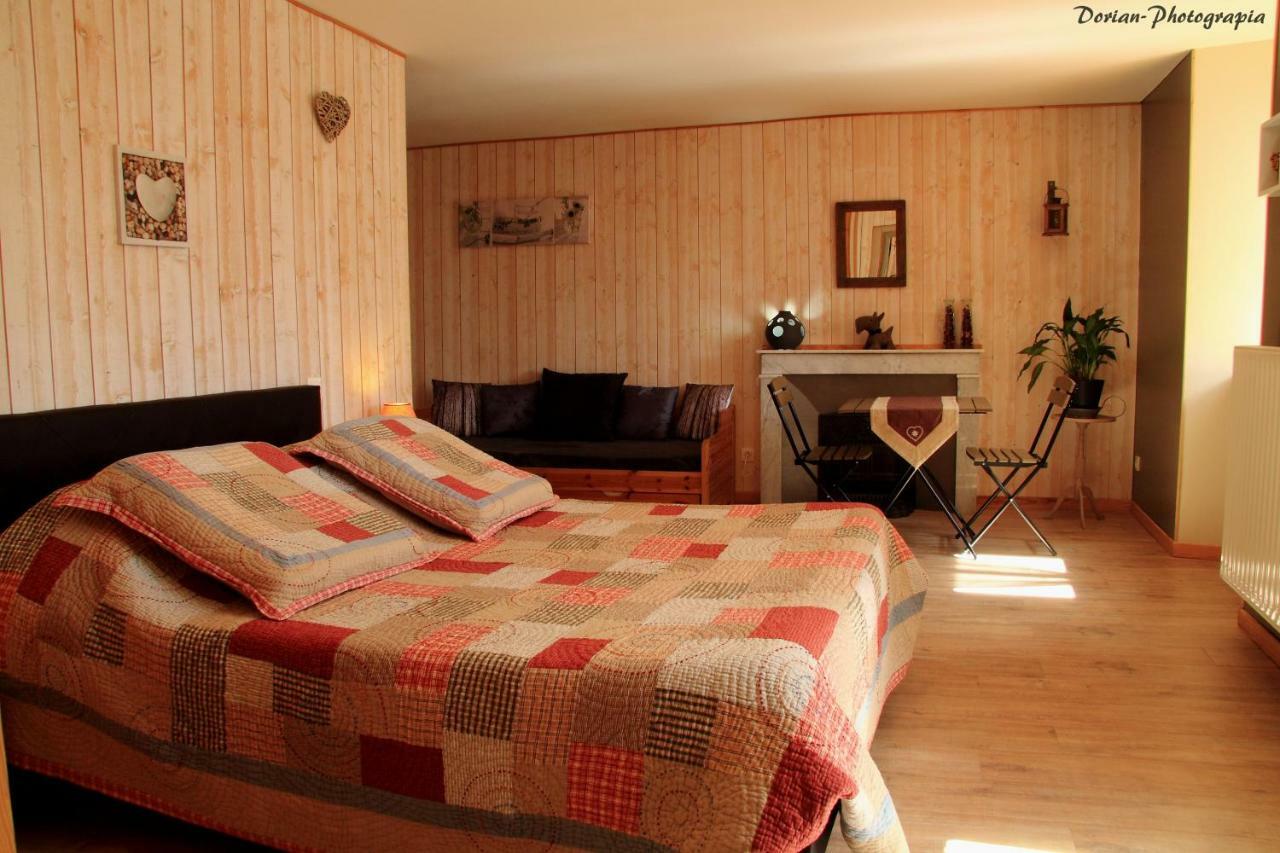 La Pierre Trouee Chambre D'Hotes Châteauneuf-de-Randon 外观 照片